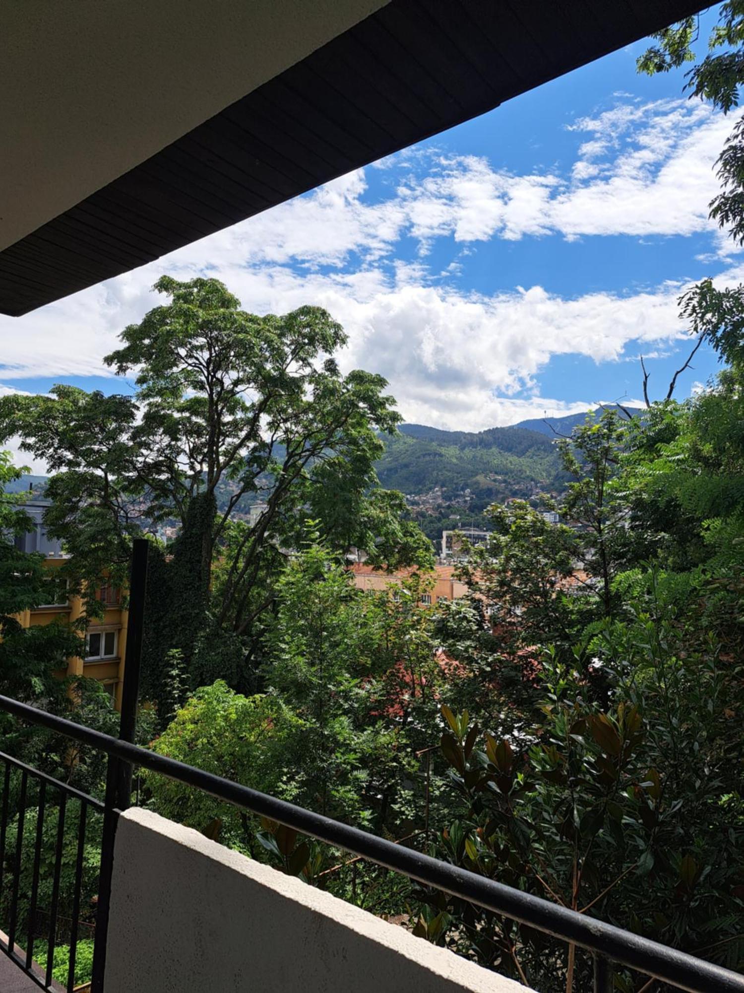 Apartman Aya Rejana ซาราเยโว ภายนอก รูปภาพ
