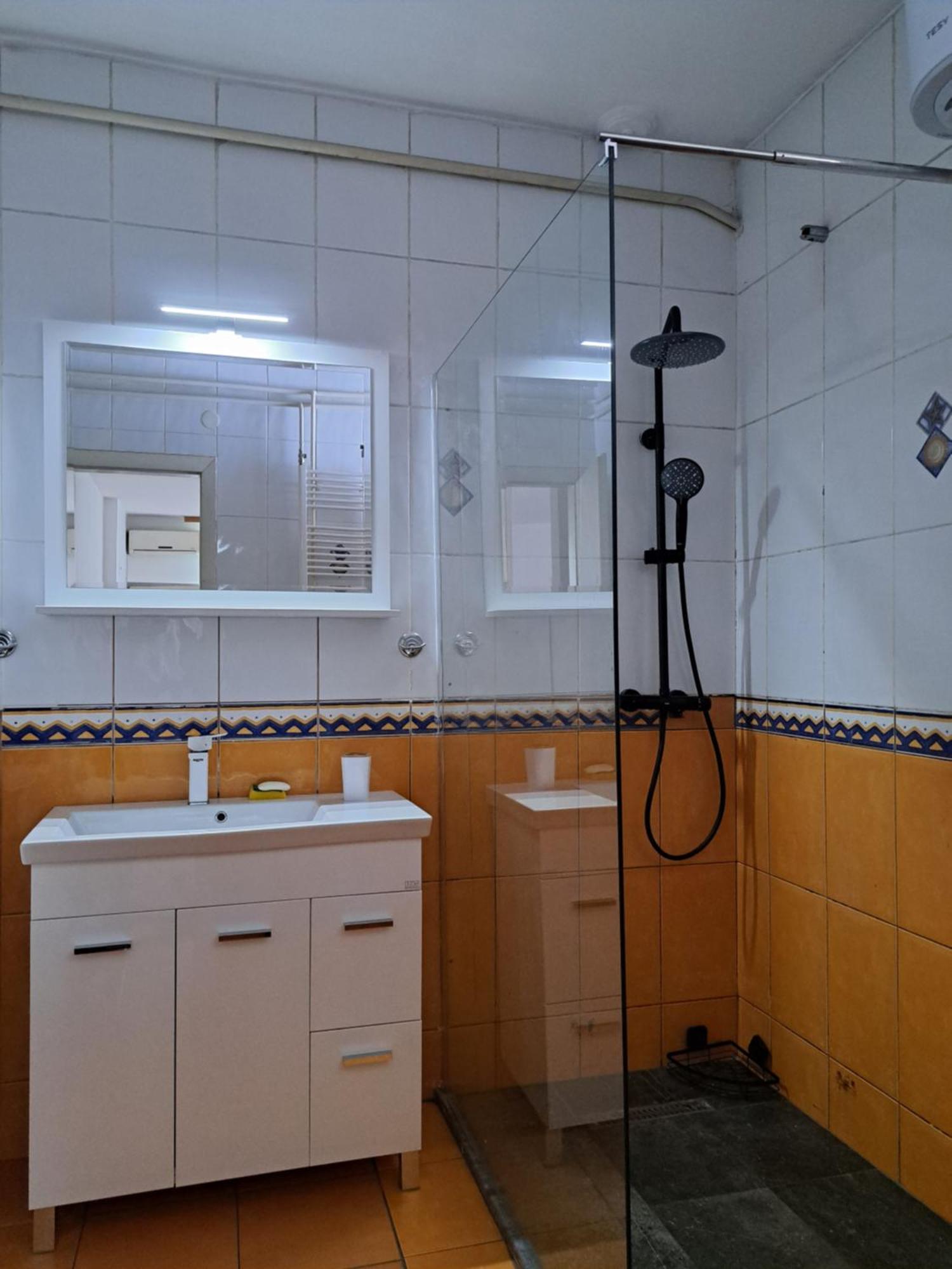 Apartman Aya Rejana ซาราเยโว ภายนอก รูปภาพ